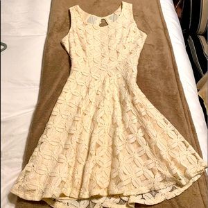 Lacey, cream, City Triangles DRESS!  So cute!